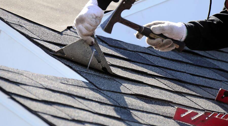 Professional metal roof installation in Mayaguez, PR
